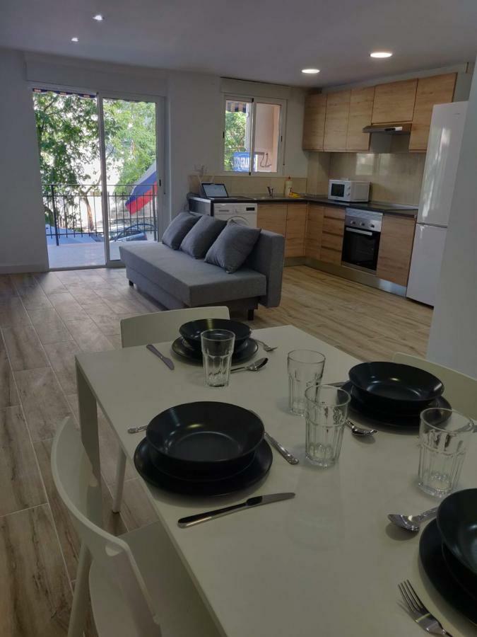 Salou Lovely 2 Bed 2 Bath Near To Beach: Amposta Apartment Bagian luar foto